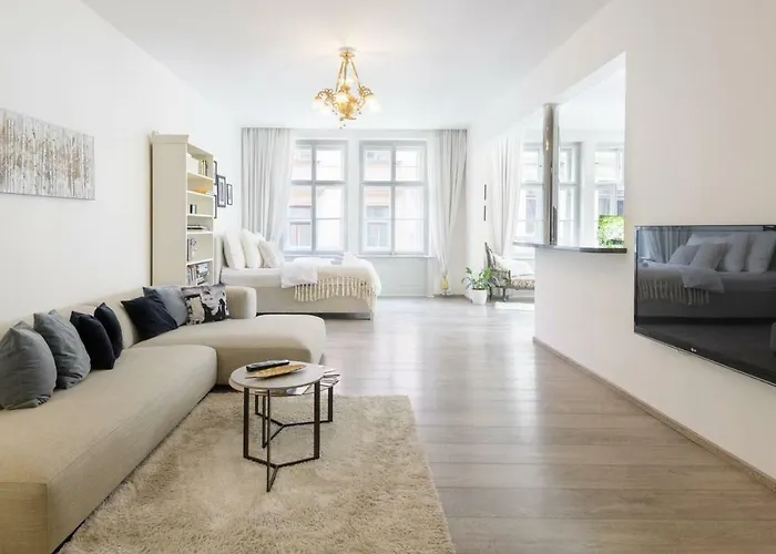 Apartment Stylish, Light-filled In The Historic Center Prague