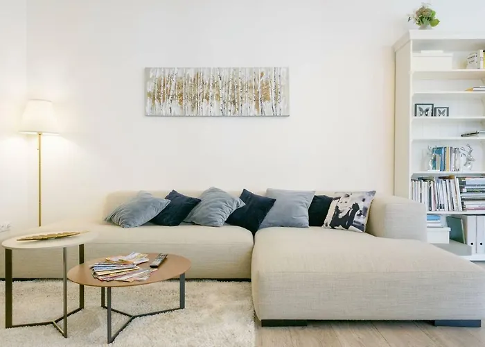 Apartment Stylish, Light-filled In The Historic Center