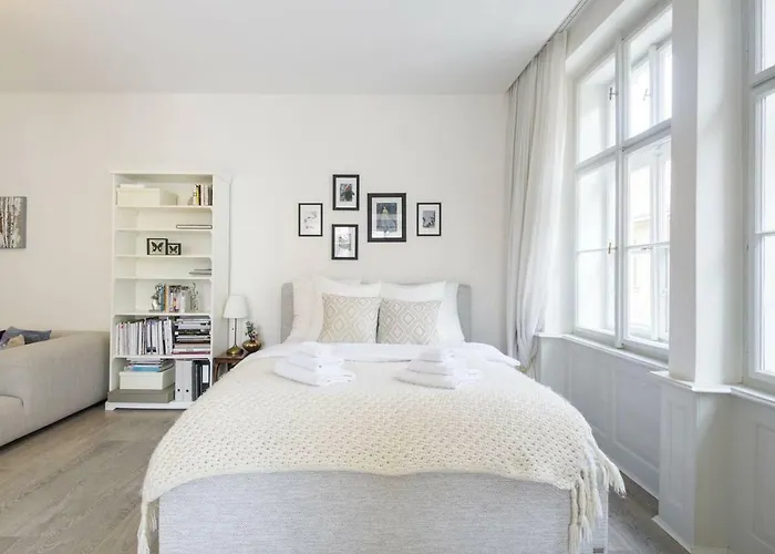 Apartment Stylish, Light-filled In The Historic Center Prague