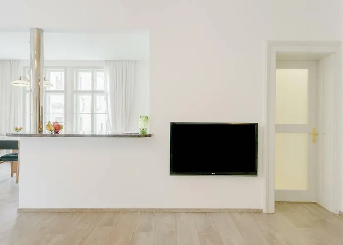 Apartman Stylish, Light-filled In The Historic Center *